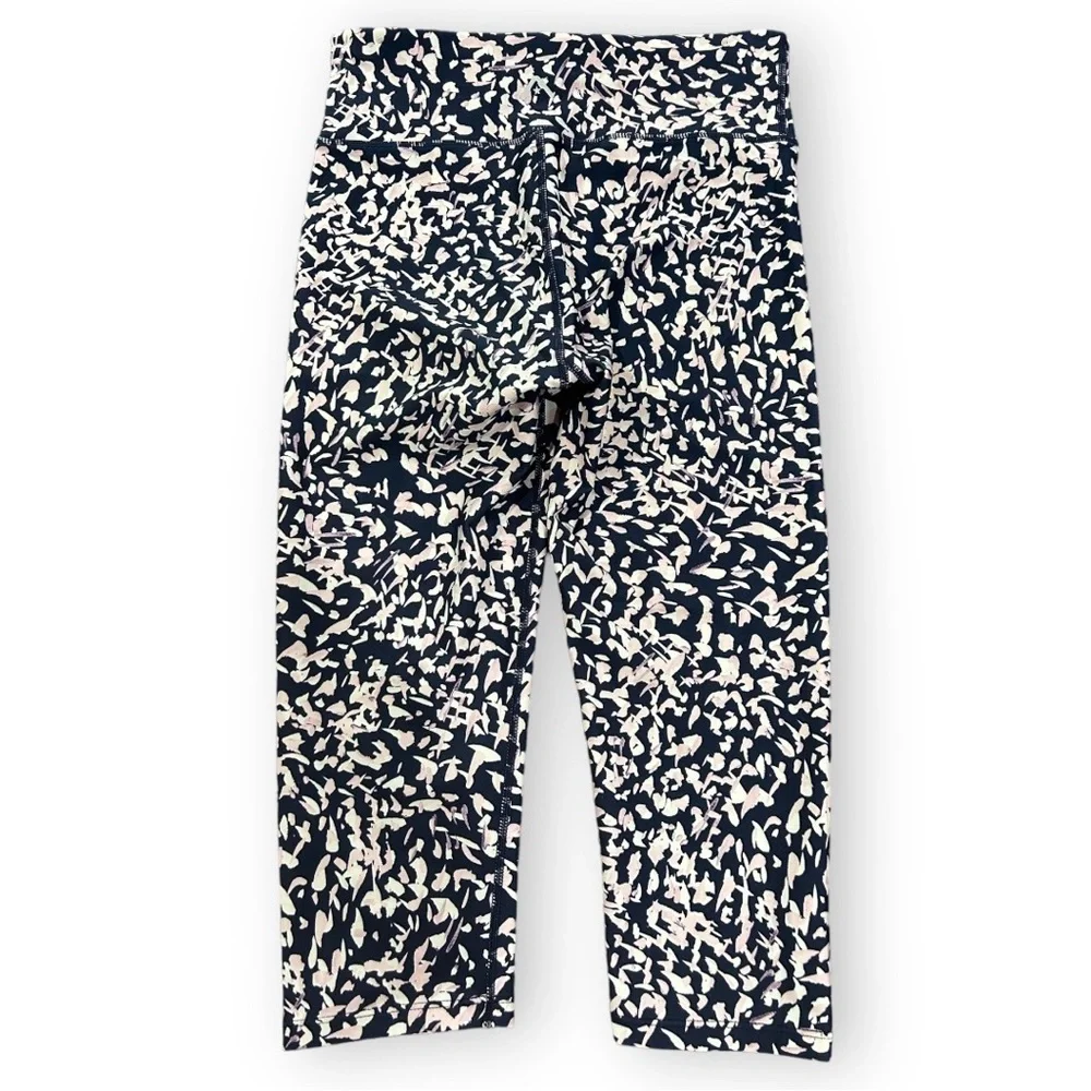 Rockwear Capri Leggings Black White and Lavender Pattern Gymwear Activewear - Picture 7 of 10